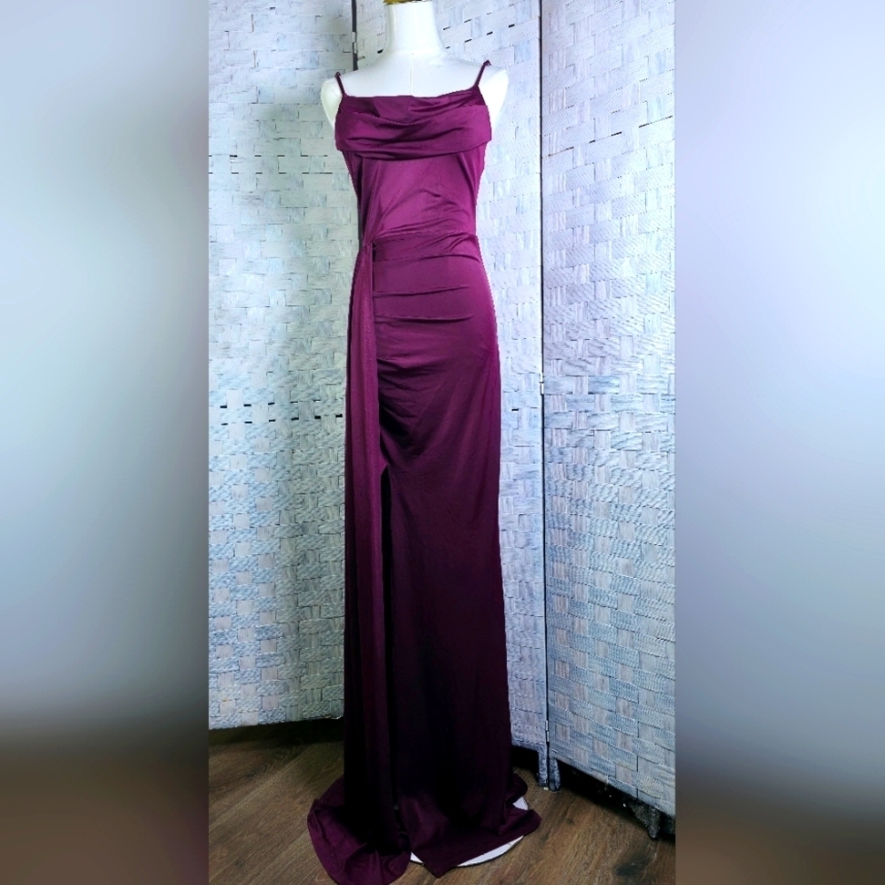 Faeriesty Evening Gown - Picture 2 of 6